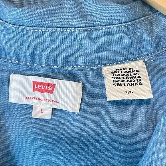 NWOT Levis Strauss Women’s Roomy Blue Chambray Button Down Romper Shorts… - Picture 7 of 8